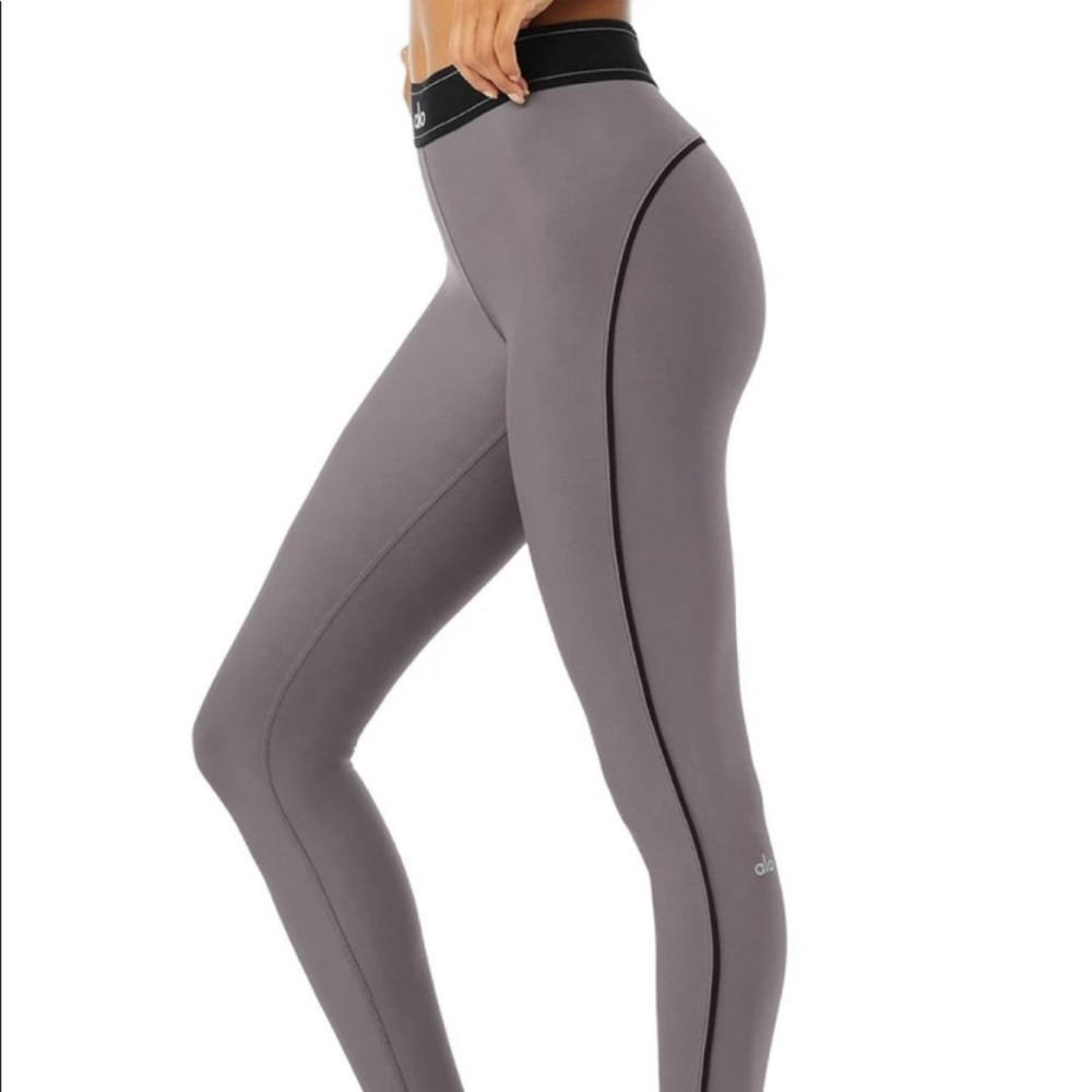 ALO yoga Airlift High-Waist Suit Up Leggings
